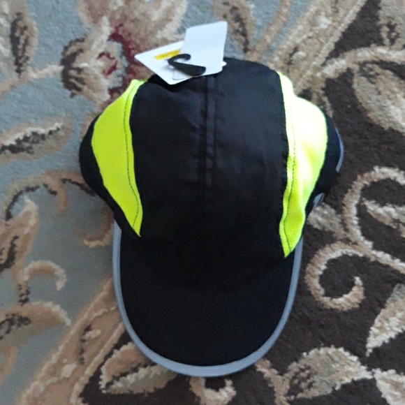 *Host Pick*Energy Zone BuiltCool ladies hat - Picture 8 of 8